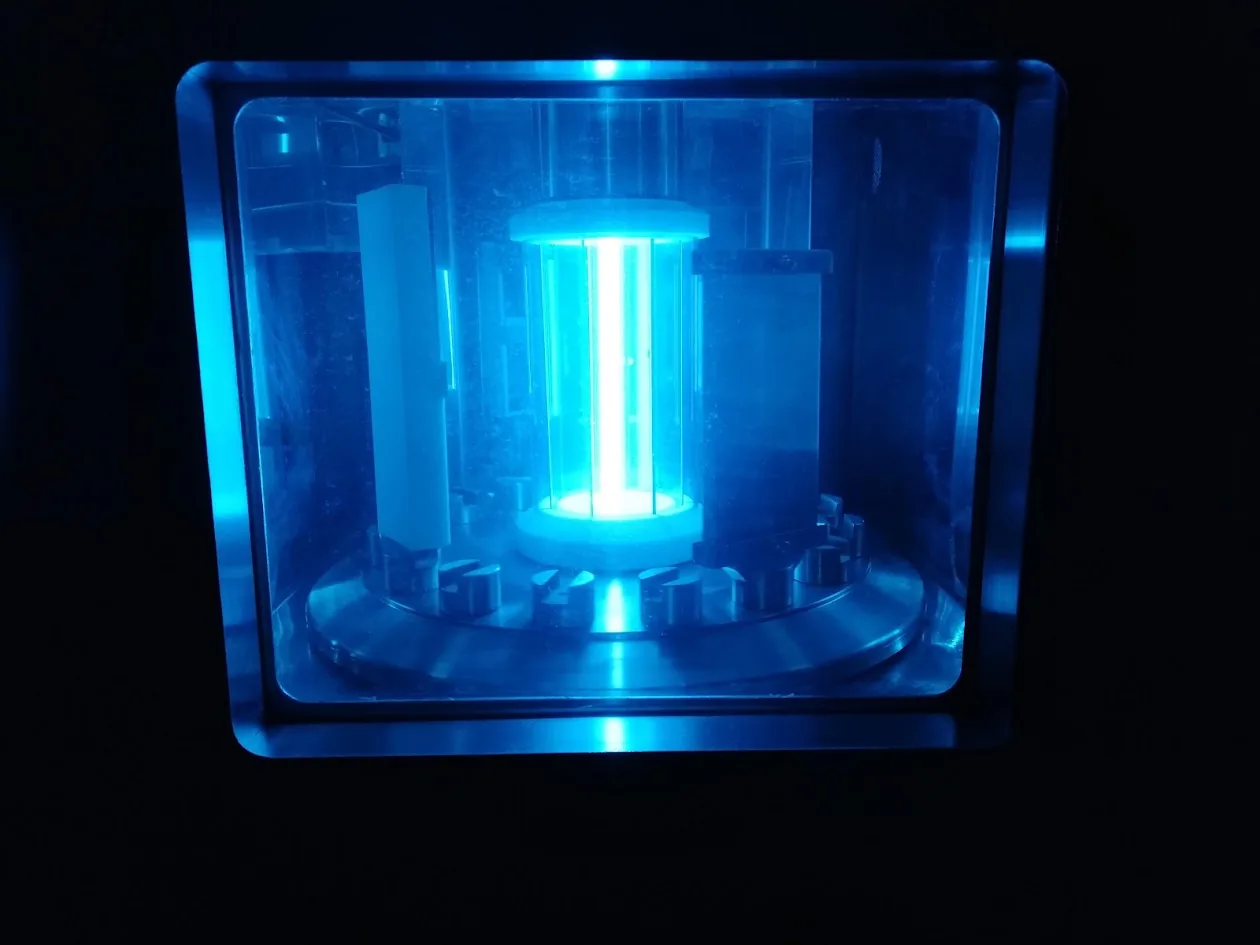 Illuminated laboratory exposure chamber used in LASRA physical testing